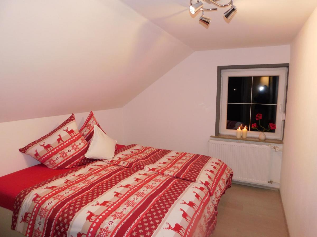 Haus Astenblick In Winterberg Fuer Bis Zu 35 Personen Fuer Wanderveranstaltungen Und Familienfeiern Esterno foto