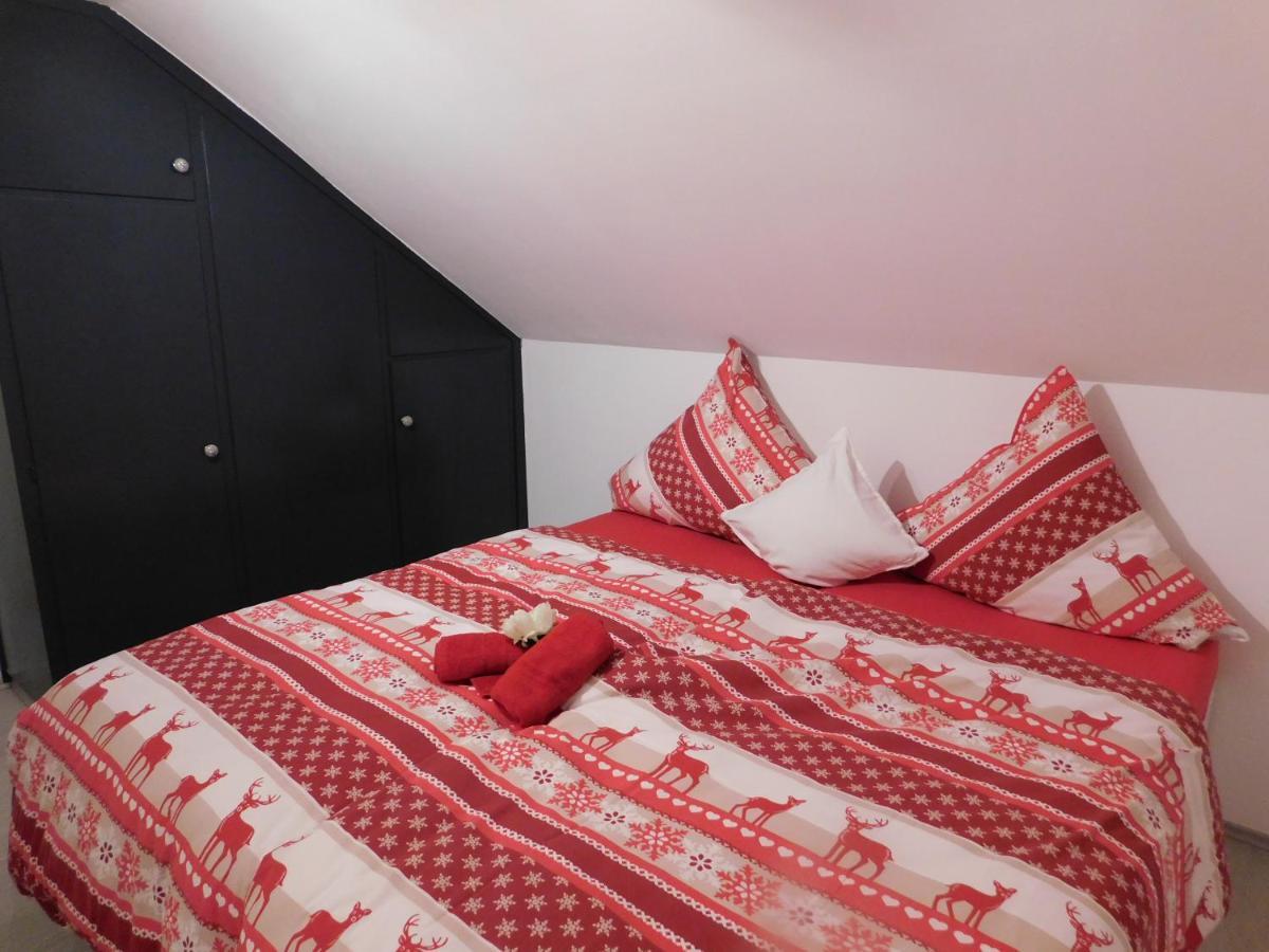 Haus Astenblick In Winterberg Fuer Bis Zu 35 Personen Fuer Wanderveranstaltungen Und Familienfeiern Esterno foto