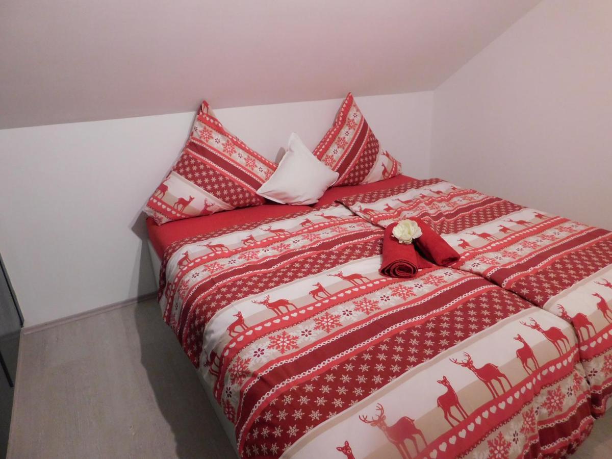 Haus Astenblick In Winterberg Fuer Bis Zu 35 Personen Fuer Wanderveranstaltungen Und Familienfeiern Esterno foto