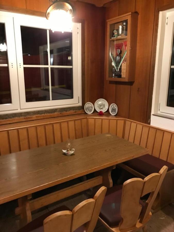 Haus Astenblick In Winterberg Fuer Bis Zu 35 Personen Fuer Wanderveranstaltungen Und Familienfeiern Esterno foto